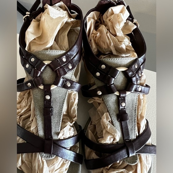 DANA Buchman Strappy Sandal - Size 8 - Picture 3 of 10